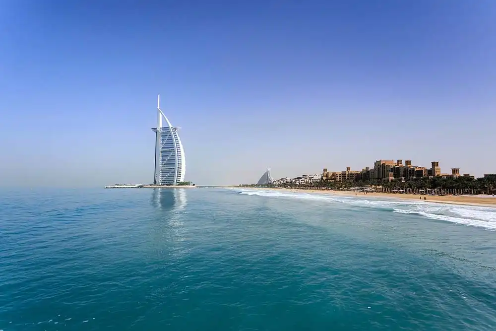 Emirati Arabi: viaggio nel Medio Oriente che non ti aspetti